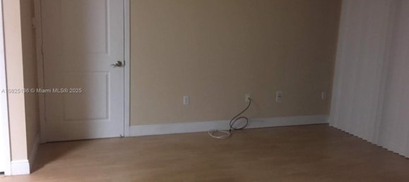 1 dormitorio propiedad comercial en venta en Miami, Miami-Dade, Florida, USA № 613175 8