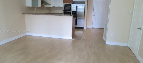 1 dormitorio propiedad comercial en venta en Miami, Miami-Dade, Florida, USA № 613175 14