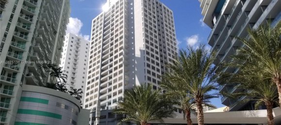 1 dormitorio propiedad comercial en venta en Miami, Miami-Dade, Florida, USA № 613175 2
