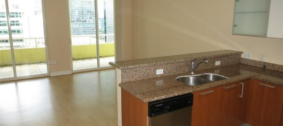 1 dormitorio propiedad comercial en venta en Miami, Miami-Dade, Florida, USA № 613175 11