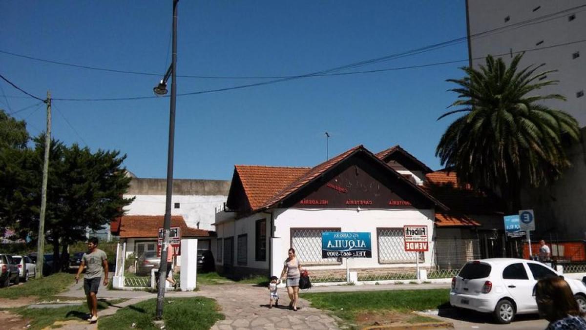 4 bedrooms House in San Miguel, Argentina No. 98145