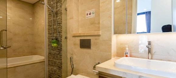 2 rooms Office in District 1, Vietnam No. 17916 23