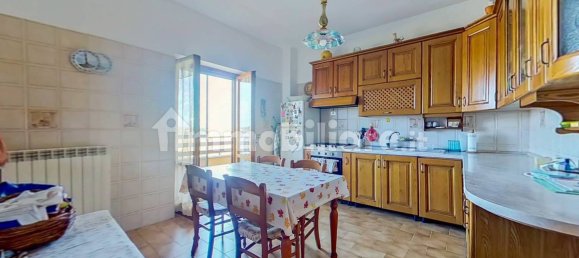 3 bedrooms Apartment in Rome, Italy No. 376268 10