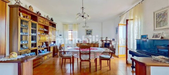 3 bedrooms Apartment in Rome, Italy No. 376268 2