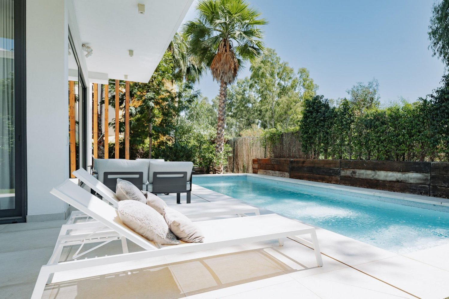 4 bedrooms Villa in Estepona, Spain No. 139341