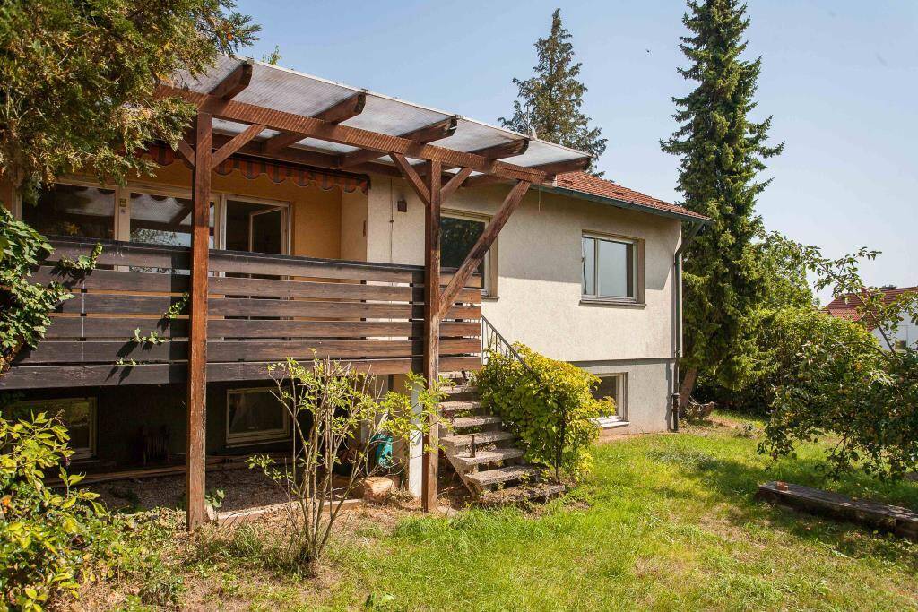 4 rooms House in Erlangen, Germany No. 328083