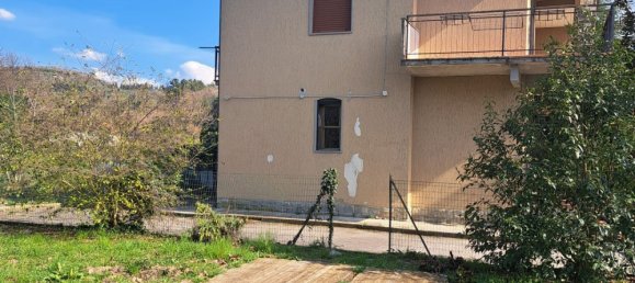 5-salle Appartement à Arezzo, Italy No. 49400 5