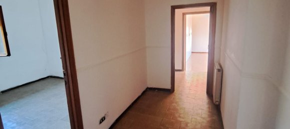 5-salle Appartement à Arezzo, Italy No. 49400 19