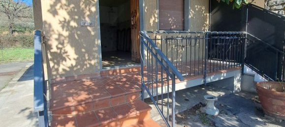 5-salle Appartement à Arezzo, Italy No. 49400 9