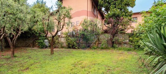 10 bedrooms House in Calvagese della Riviera, Italy No. 308690 8