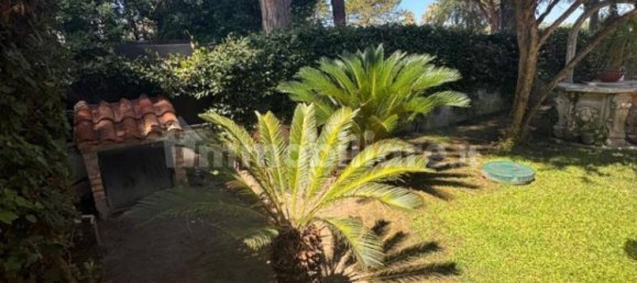 3 Schlafzimmer Villa in San Felice Circeo, Italy, Nr. 331112 5