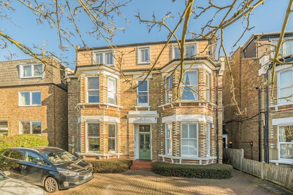 1 bedroom Apartment in Surbiton, United Kingdom No. 10296