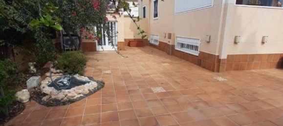 5 bedrooms Building in Torrevieja, Spain No. 13205 18