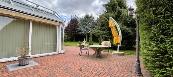 8 rooms Building in Herford, Germany No. 345576 6