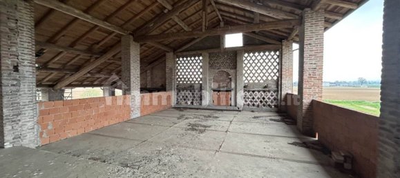 6 bedrooms House in San Giorgio Piacentino, Italy No. 190207 15