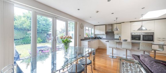 2 bedrooms Bungalow in Barnet, United Kingdom No. 6488 13