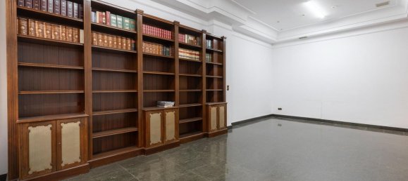 500m² Office in Granada, Spain No. 170913 22