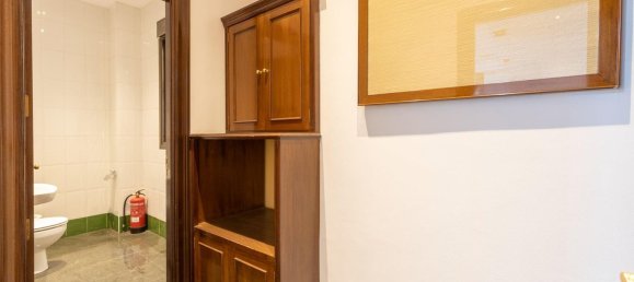 500m² Office in Granada, Spain No. 170913 28