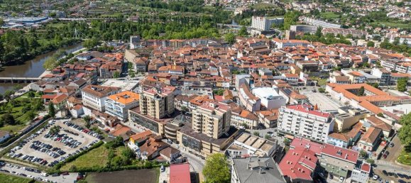 1020m² Building in Chaves, Portugal No. 140805 5