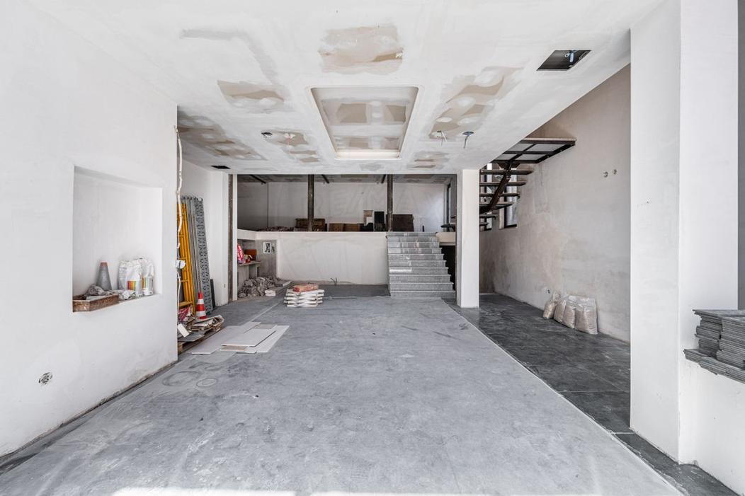 1020m² Building in Chaves, Portugal No. 140805