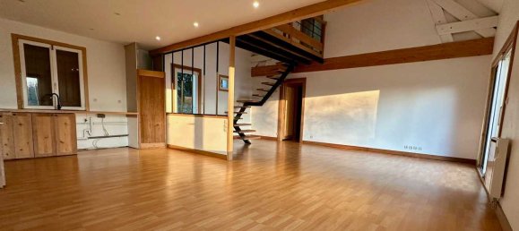 4 bedrooms Villa in Vesly, France No. 205467 4