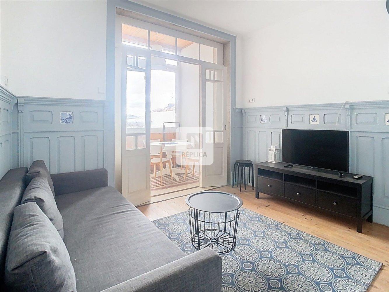 Apartamento de 2 dormitorios en Porto, Portugal No. 300372