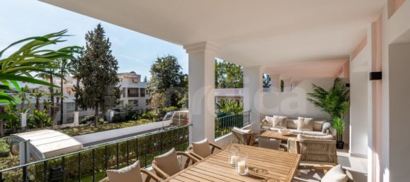 3 bedrooms Penthouse in Marbella, Spain No. 231035 2