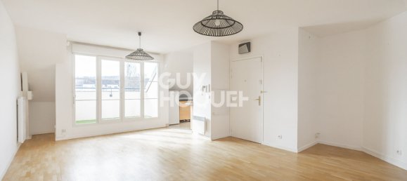 Apartamento de 2 dormitorios en Les Clayes-sous-Bois, France No. 193839 5