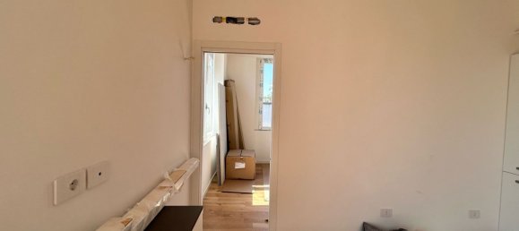 2 rooms Apartment in Milan, Italy No. 338110 7