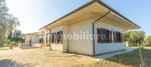 4 bedrooms Villa in Montalto di Castro, Italy No. 297740 12