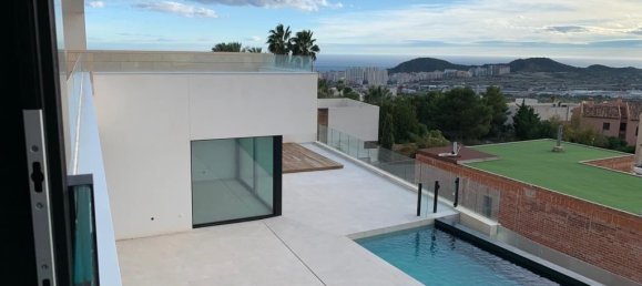 Villa de 4 dormitorios en Finestrat, Spain No. 12074 5