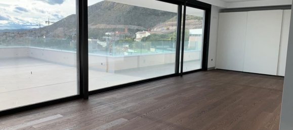Villa de 4 dormitorios en Finestrat, Spain No. 12074 7