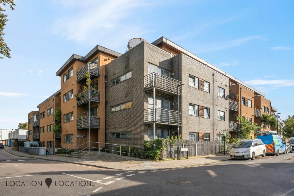 1 bedroom Apartment in London, United Kingdom No. 4611