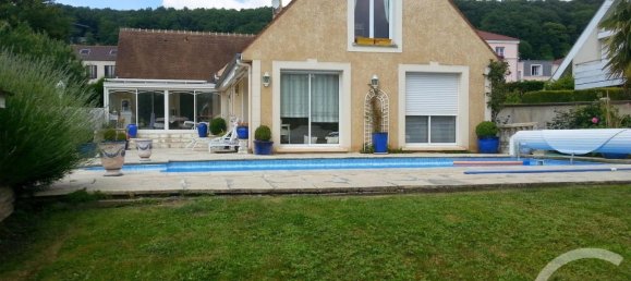 5 bedrooms House in Chevreuse, France No. 147498 11