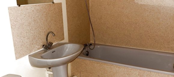 Квартира с 1 спальней в Лаваль, Франция № 357620 4