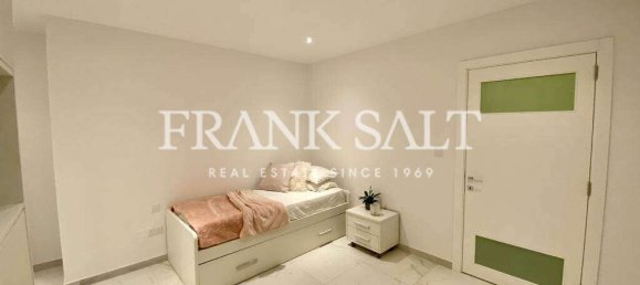 Квартира с 3 спальнями в Меллиха, Мальта № 2974 16