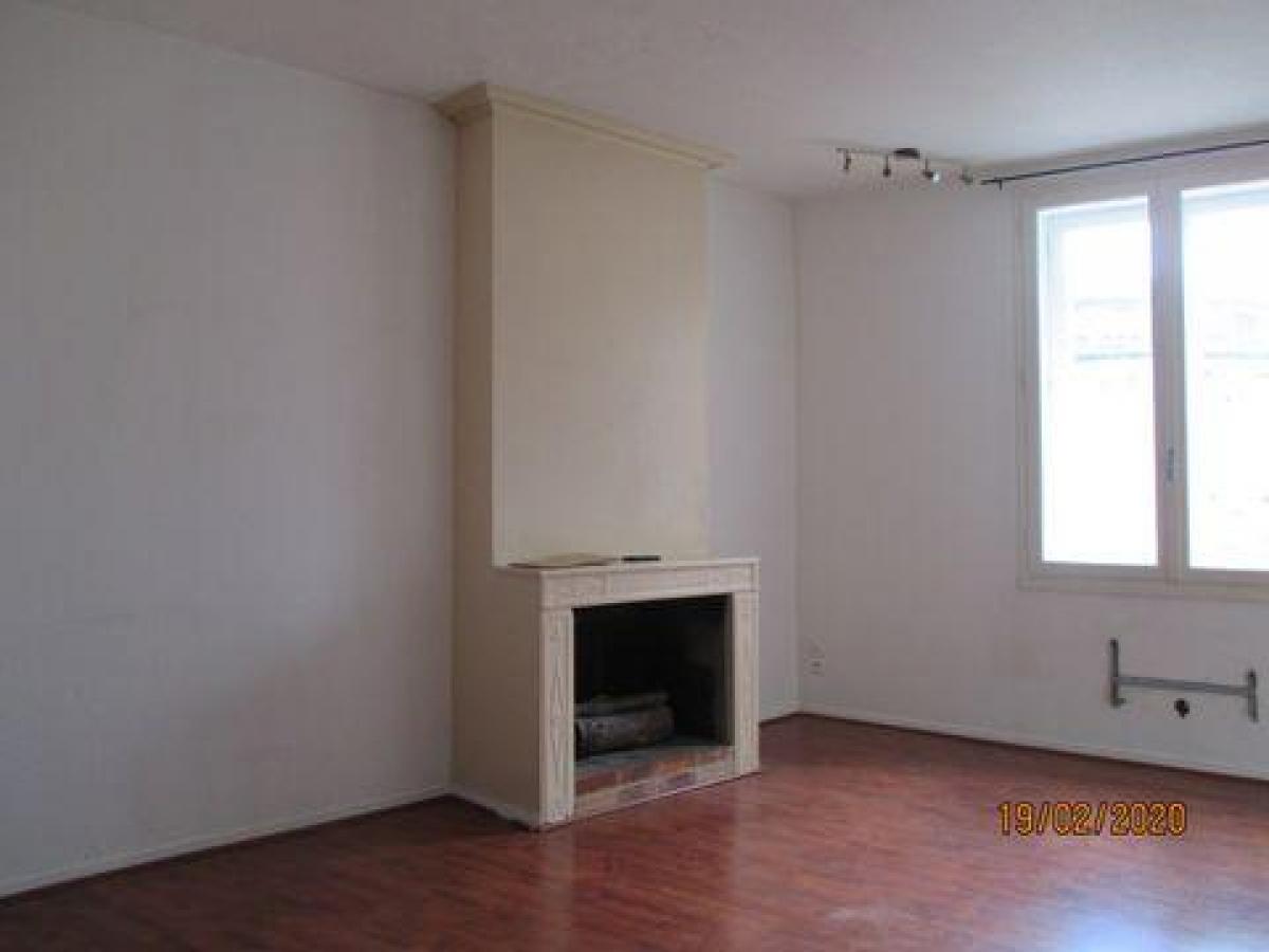 2 bedrooms Apartment in Bordeaux, France No. 2602