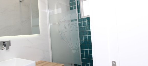 Apartamento de 2 dormitorios en Lisbon, Portugal No. 11810 13