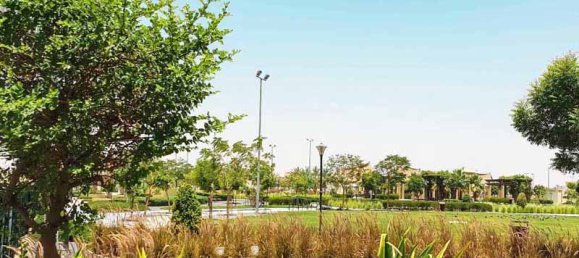 7 bedrooms Villa in Shakhbout City, UAE No. 8031 8