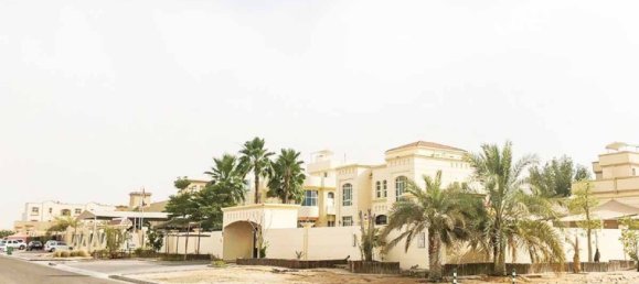 7 bedrooms Villa in Shakhbout City, UAE No. 8031 19