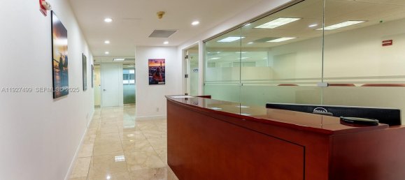 terreno en venta en Miami, Miami-Dade, Florida, USA № 614762 22