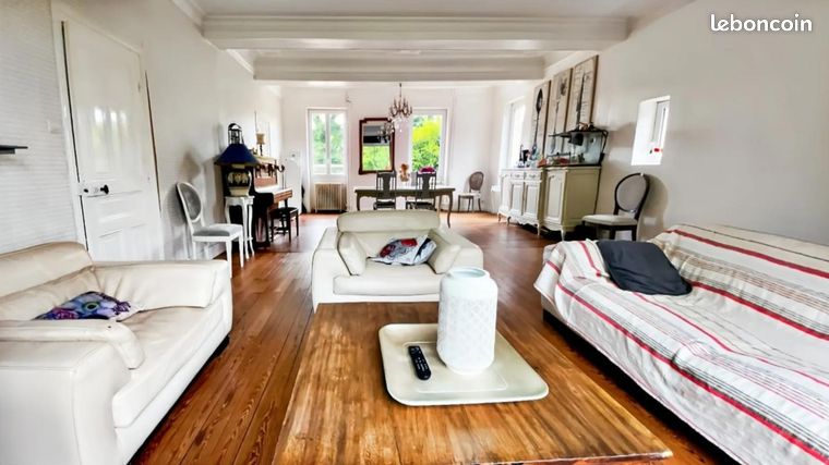 5 bedrooms House in Blanzy, France No. 358973