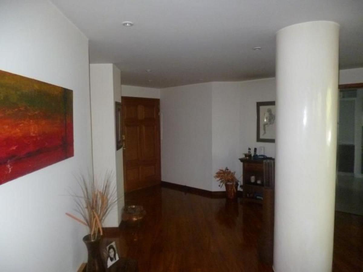 3 bedrooms House in Bogota, Colombia No. 13391