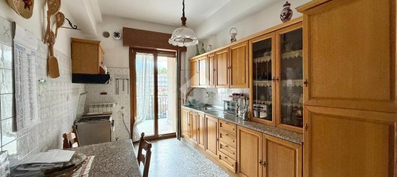 3 chambres Appartement à Viterbo, Italy No. 380988 9