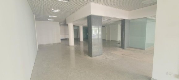Gewerbliche Immobilie in Senhora da Hora, Portugal 235m², Nr. 222293 5