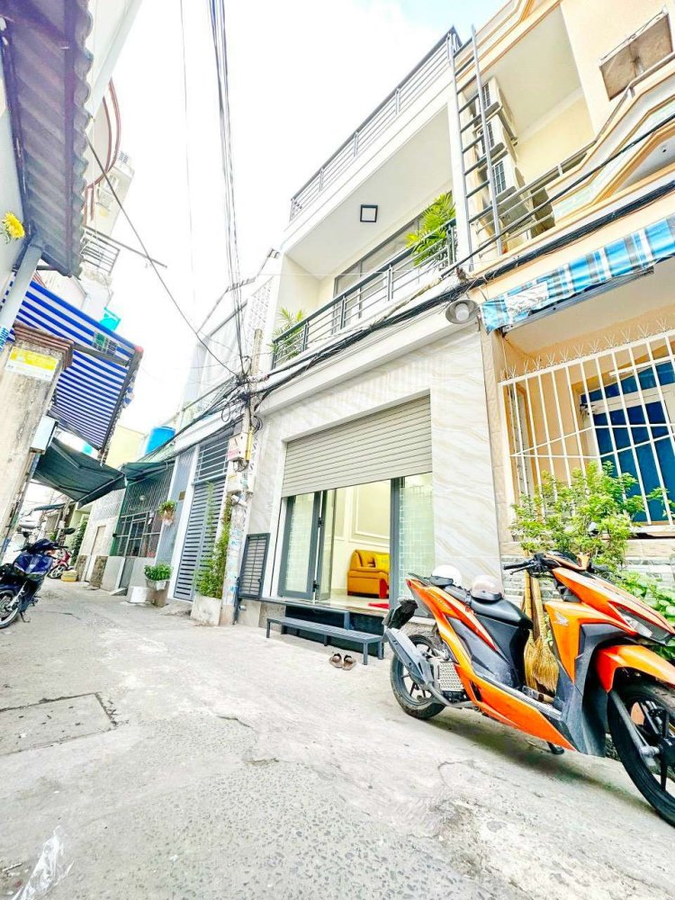 54m² Townhouse in District 7, Vietnam No. 13902