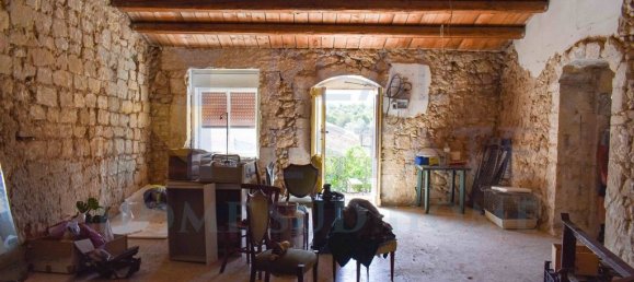 3 bedrooms House in Noto, Italy No. 334982 18