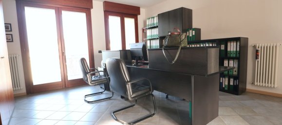 4 rooms Apartment in Salsomaggiore Terme, Italy No. 88803 3