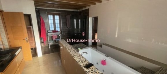 6 bedrooms House in Villebeon, France No. 168110 9