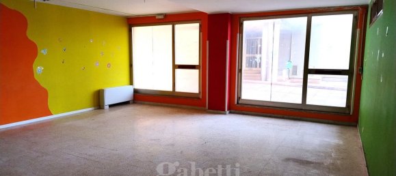 Propriété commerciale à Campobasso, Italy 222m² No. 36081 4